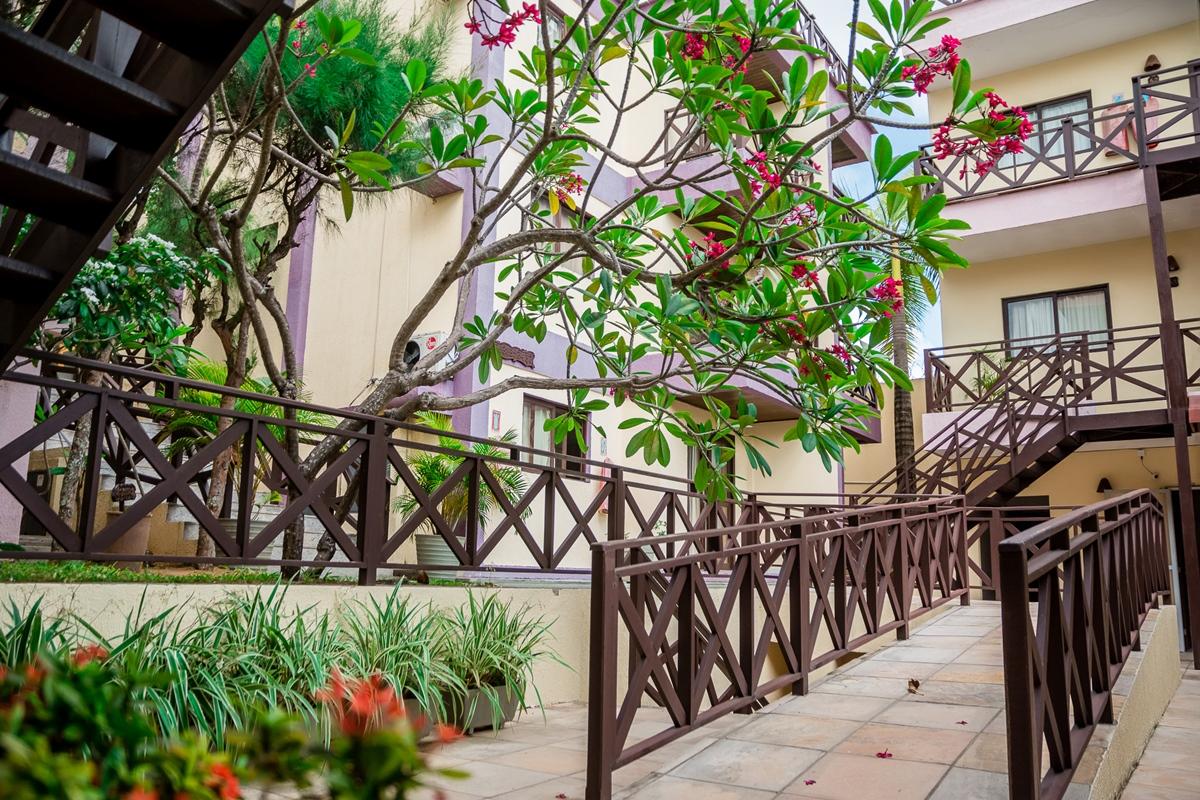 Apart Hotel Serantes Натал Екстериор снимка